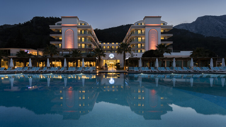 Dosinia Luxury Resort